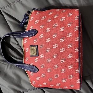 Small Dooney and bourke crossbody bag